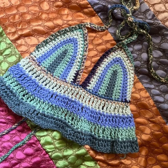 Pastel princess crochet top - Picture 3 of 3